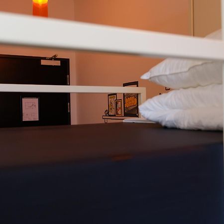Hostel & Bar De Basis Зволе Екстериор снимка