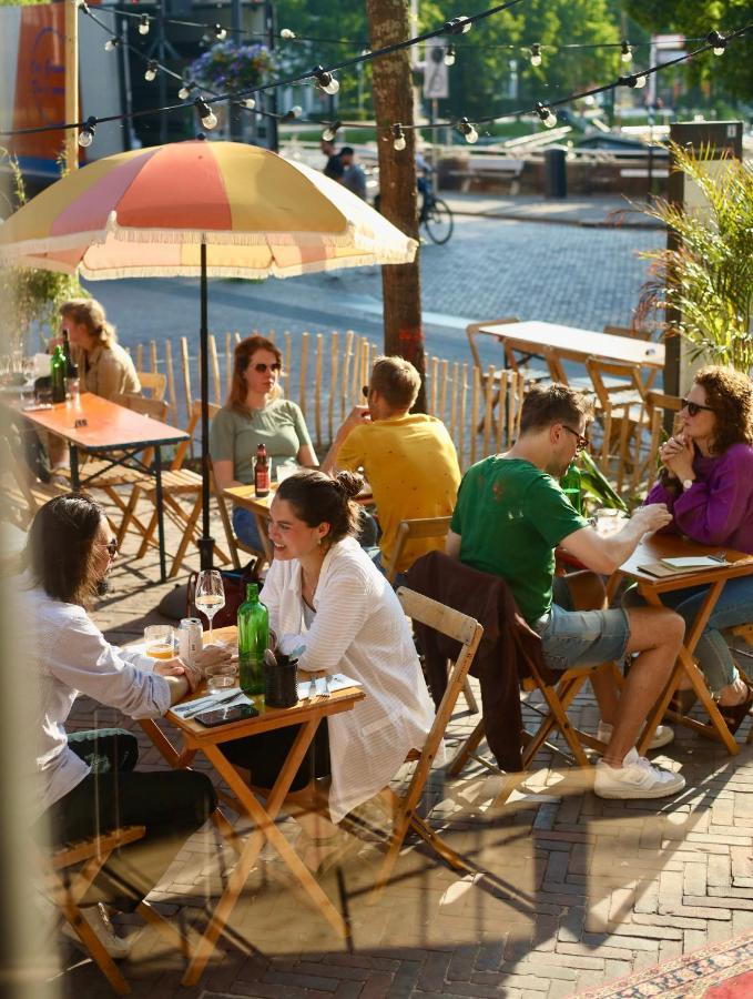 Hostel & Bar De Basis Зволе Екстериор снимка