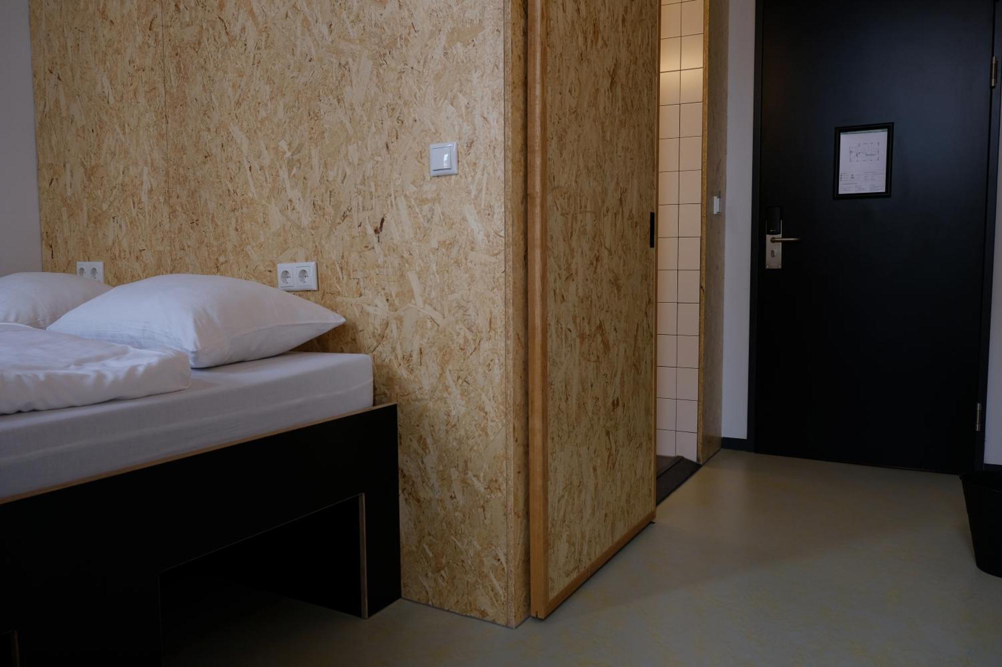 Hostel & Bar De Basis Зволе Екстериор снимка